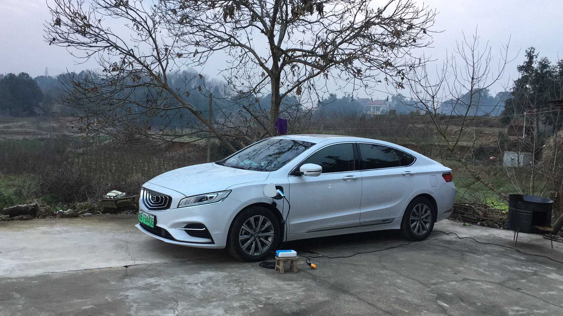深山里，插上电，关上窗😴