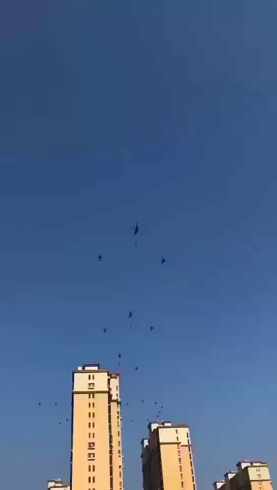 据说是今年阅兵的彩排