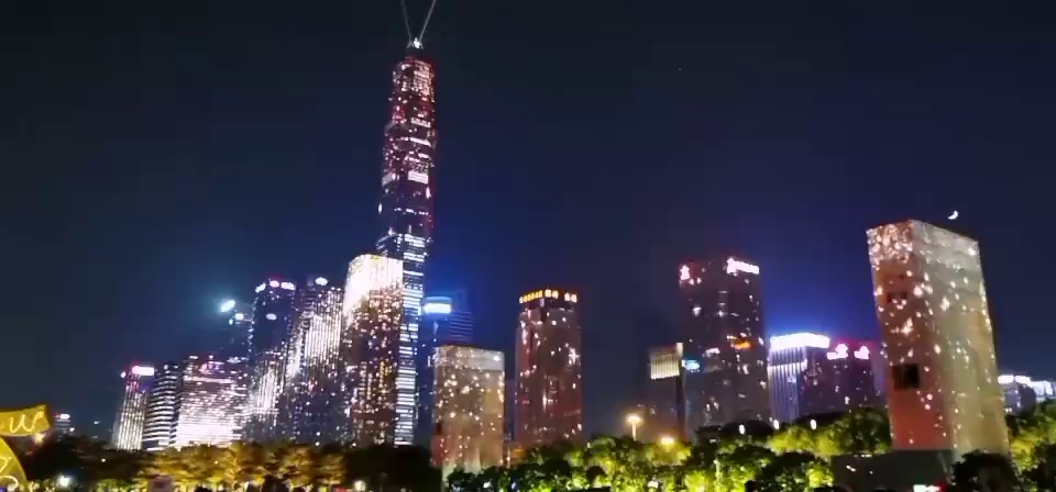 灯展放烟花？