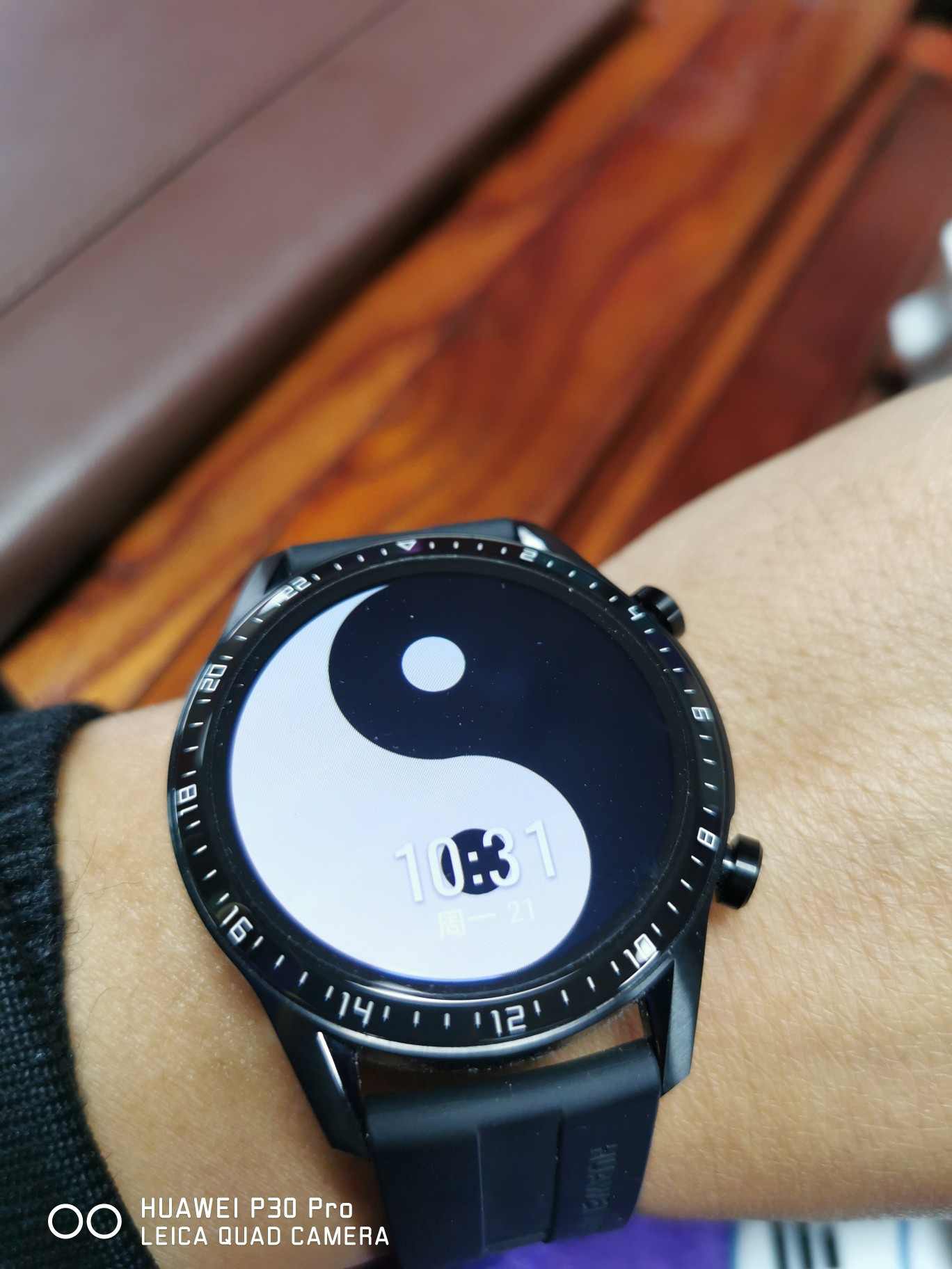 已经两万多公里了！还是在城里好啊。一滴油不用，纯电