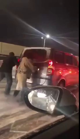 东北都下雪了，推车摔得啊