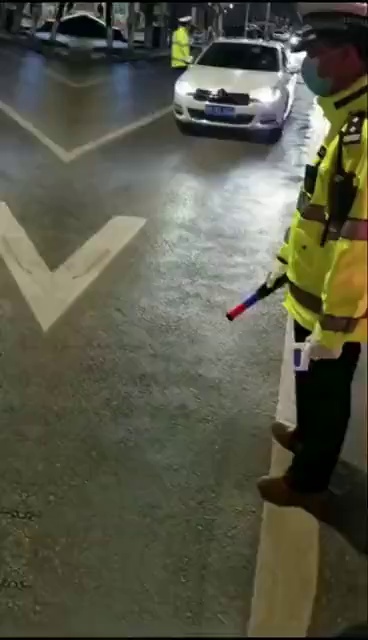 这点踩的，完美错过