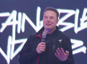 马斯克宣布FSD在华全面落地时间