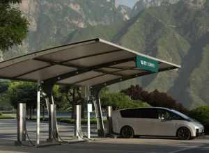 理想财报“大变脸”！首次亏损！