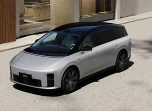 李想公开认错！