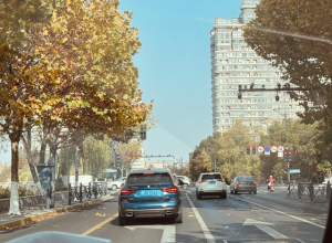 星越l天际版副驾有轻微晃动