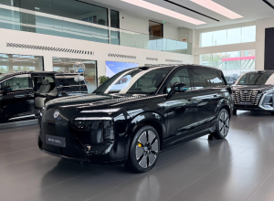 比亚迪上热搜！