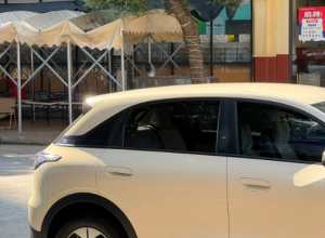 购买半年不到，电动尾门就坏了