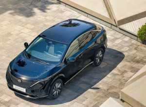 日产展示太阳能概念车：每天多跑23公里，电动车补能新思路？