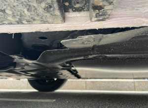 名爵4，这个正常么，售后说正常的