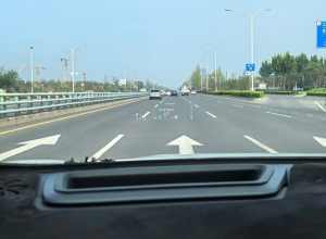 清明回去的路上