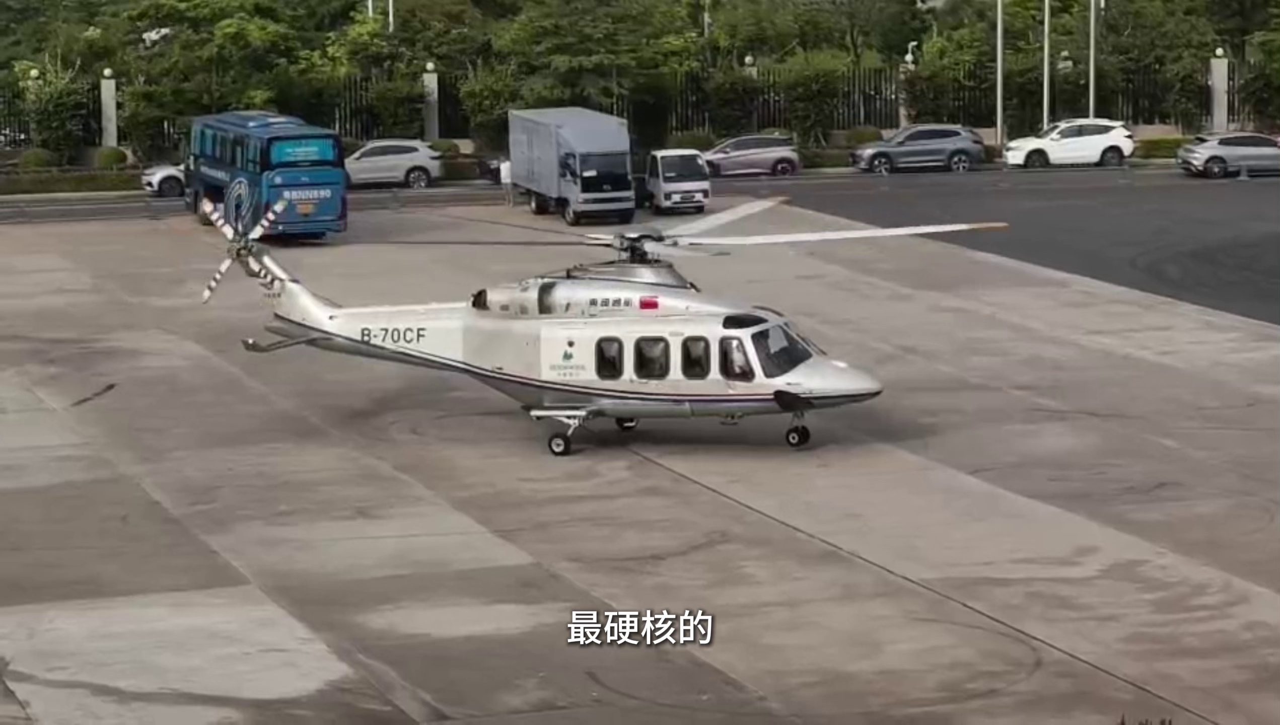 第二代腾势D9上市！把老车主宠上天！