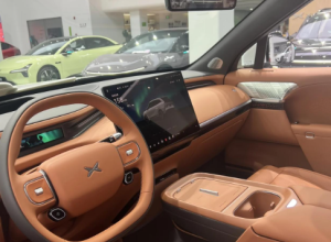 同预算大五座SUV，我选小鹏G9L